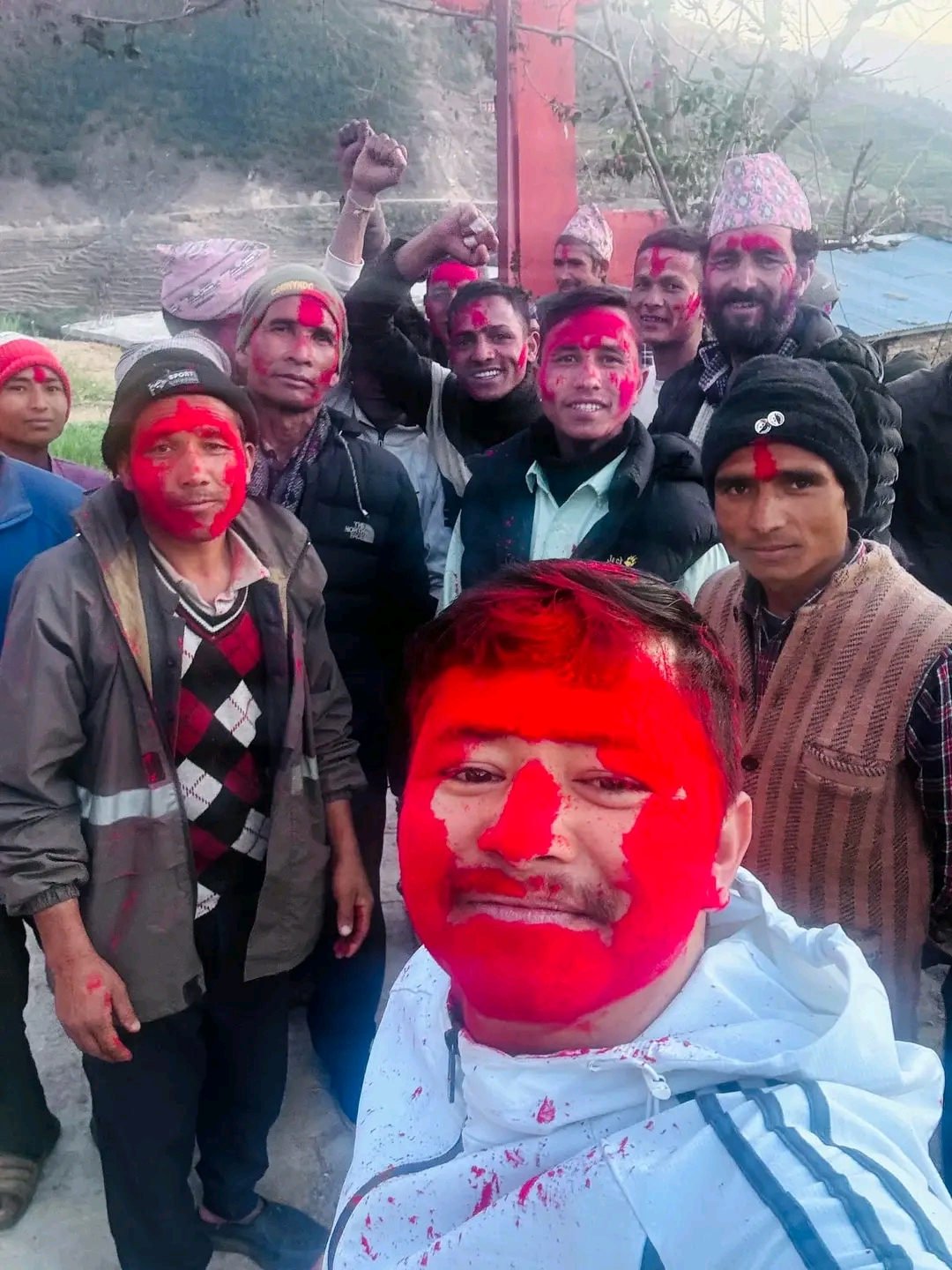 छेडागाड नगर कमिटी वडा नम्बर ९ को तेस्रो सम्मेलनमा कांग्रेस एमाले बाट माओवादी  प्रवेश