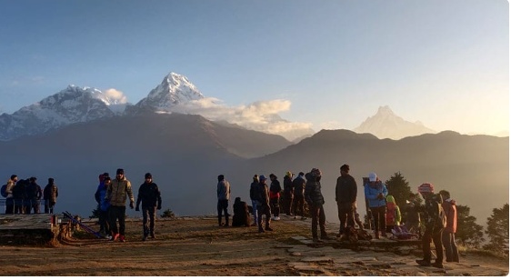 वसन्त ऋतुमा १,१९५ आरोहीलाई हिमाल आरोहण अनुमति, सरकारलाई रु १ अर्ब २६ करोडभन्दा बढी राजस्व
