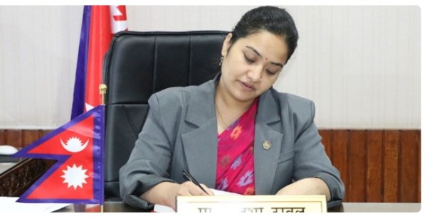 प्रस्तावित सङ्घीय निजामती सेवा ऐनमा ३६ वटा नियम बनाउने अधिकार सरकारमै