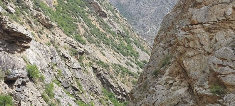 नारा लेकको वैकल्पिक सडक निर्माण सुरु