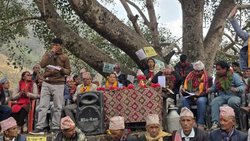 कुशेमा विभिन्न दल परित्याग गरी २३ जना कांग्रेसमा प्रवेश