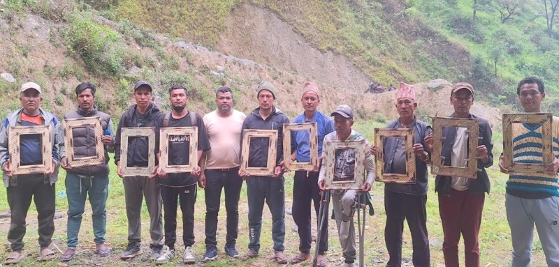 तमानखोला गाउँपालिकाले दलित समुदायका युवालाई आयआर्जनसँग जोड्न बाँसका सामग्री बनाउने तालिम दिन थालेको छ