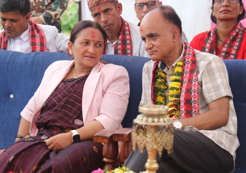अम्मर ज्योति  मा वि वीरेन्द्रनगरमा ३३ कोठे  विद्यालय भवनको मुख्य मन्त्रीद्वारा शिलान्यास