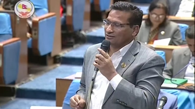 भूकम्पपीडितको पुनःस्थापनामा सरकार उदासिन : सांसद बस्नेतको आरोप