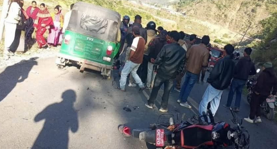 रुकुम पश्चिममा जीप–मोटरसाइकल ठोक्किँदा नलगाड–८ का एकको मृ**त्यु, दुई गम्भीर घाइते